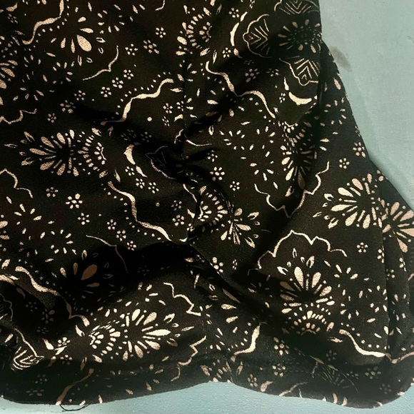 Maurices One Shoulder Medallion Print Lady’s Top, NWOT! Size XL - Picture 7 of 10